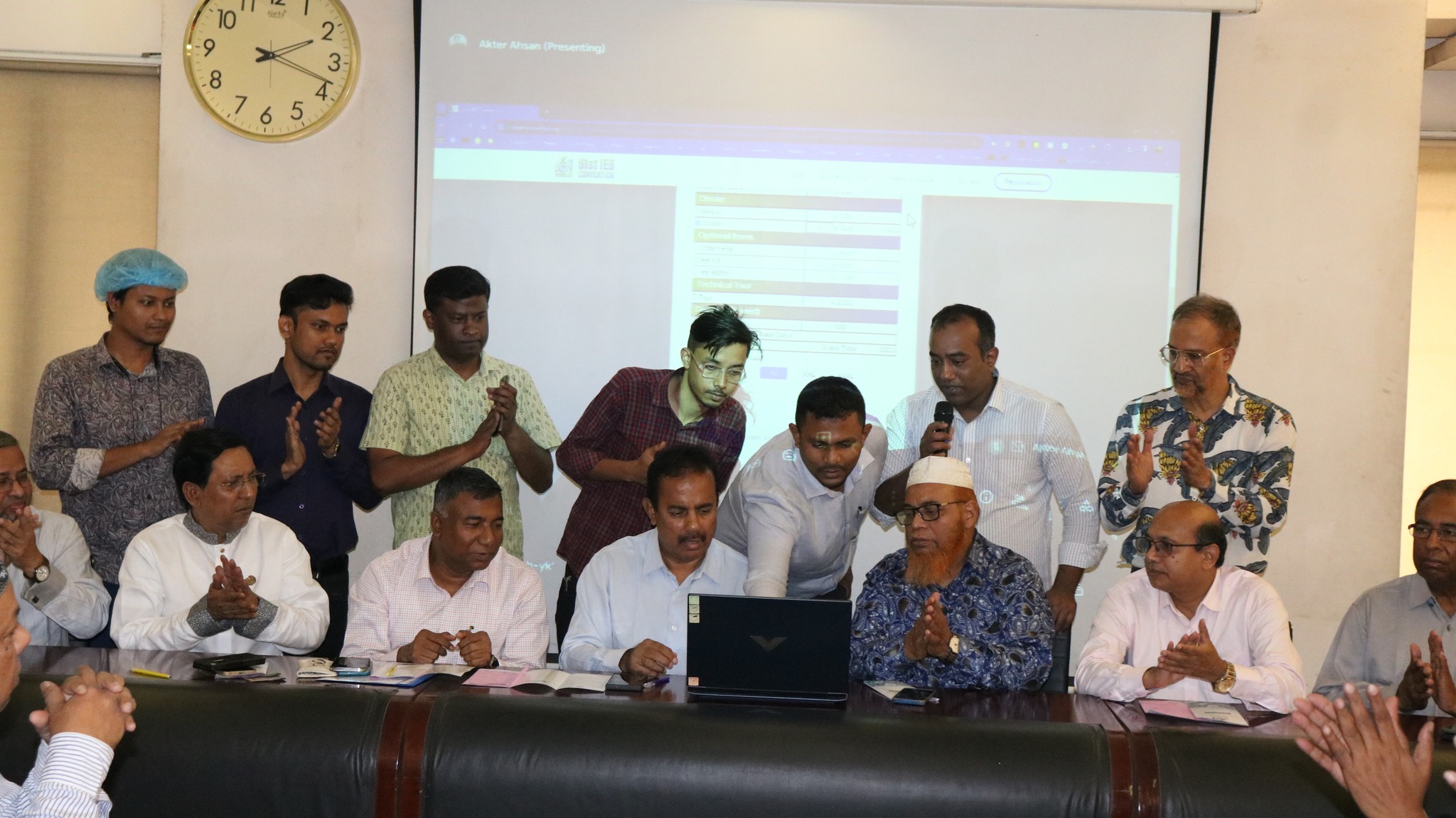 আইইবি'র ৬১তম কনভেনশনের নিবন্ধন কার্যক্রমের শুভ উদ্বোধন