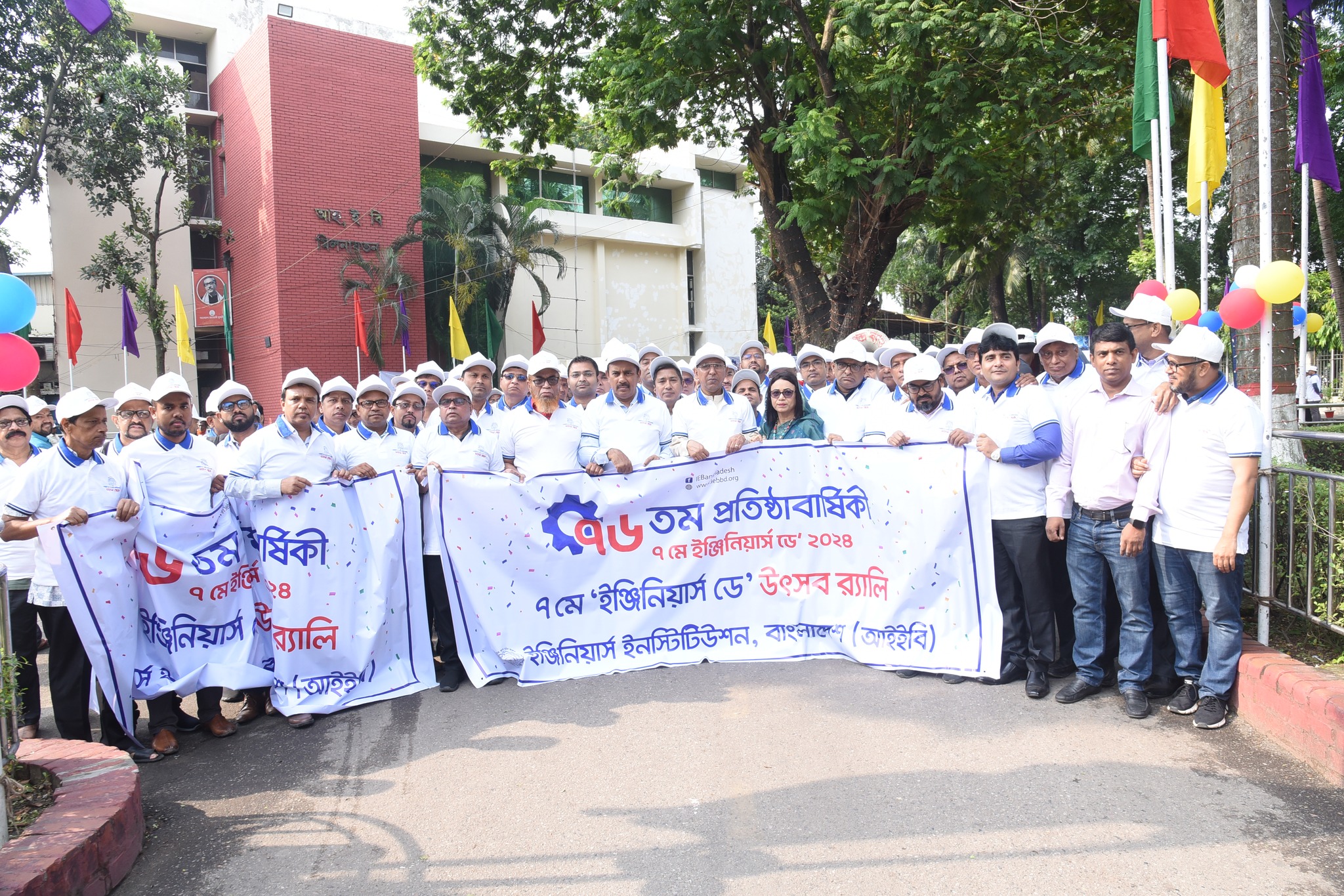 ef40f729-65bf-4802-8bea-0ed208d429fd