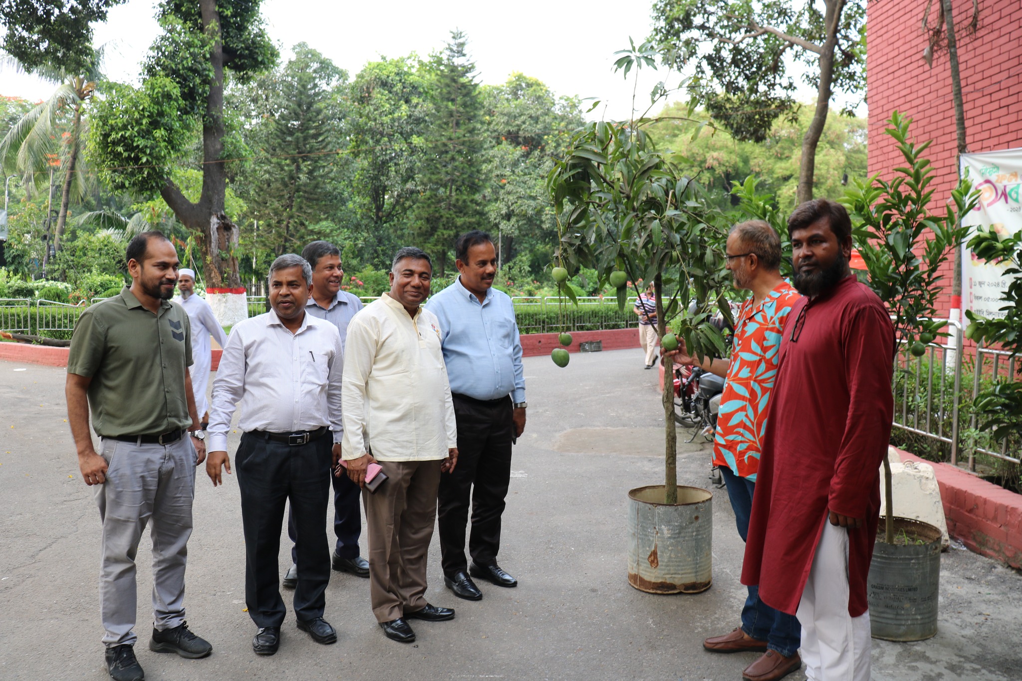 মৌসুমী ফল উৎসব- ২০২৪